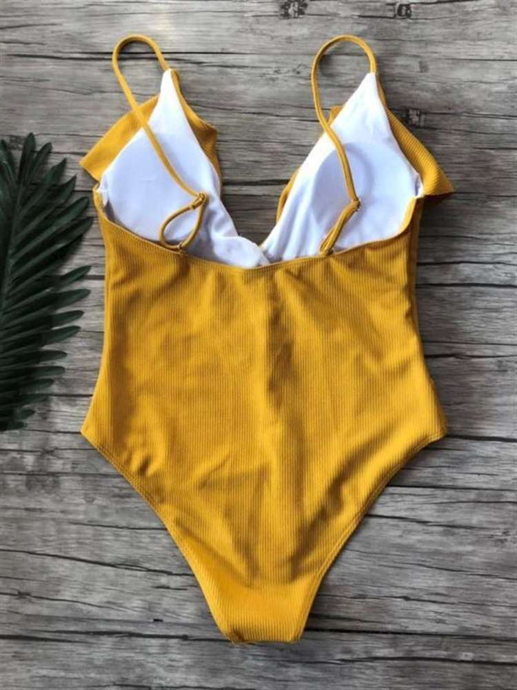 Vintage Style One-Piece Monokini Ruffle Swimsuit