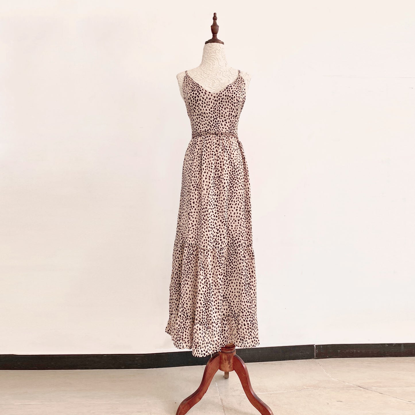 Leopard Print Women Summer Midi Dress with V-Neck and Tie-up