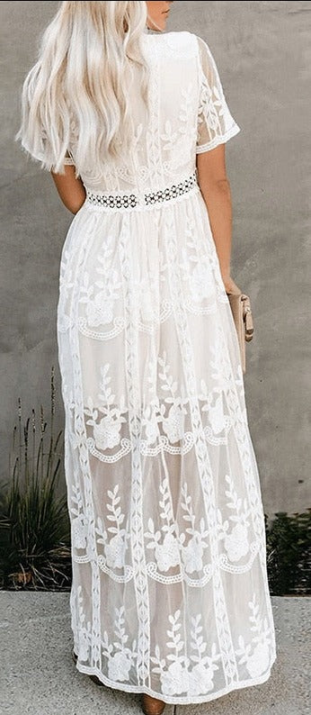 Boho Women Maxi Dress with Loose Embroidery and White Lace